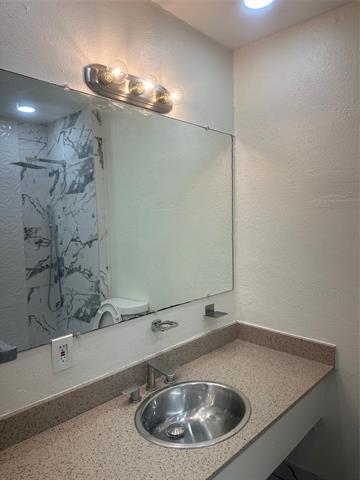 Foto del edificio - 12125 Bellafonte Dr