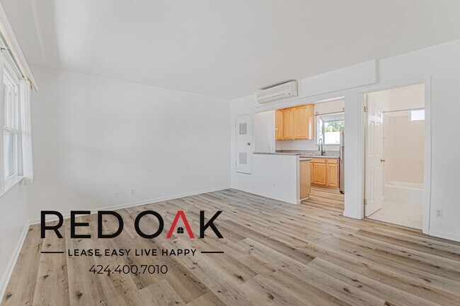 Building Photo - 380 S Sierra Madre Blvd