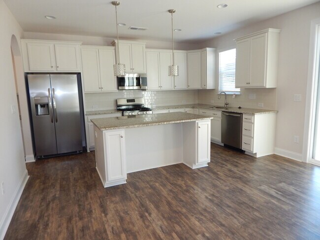 Building Photo - Beautiful Single Family Home