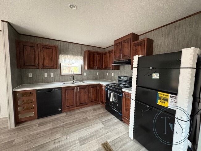 Building Photo - 3204 Luke Rd