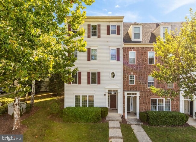 Building Photo - 640 Orchard Ridge Dr
