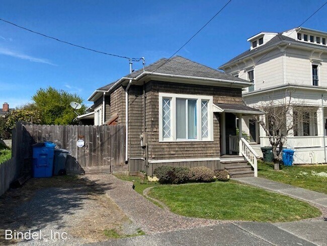 Building Photo - 2 br, 1 bath House - 1027 15th ST