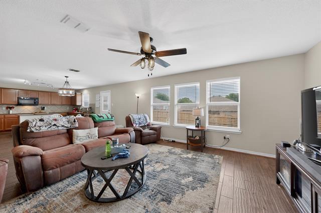 Foto del edificio - 2435 Castle Pines Dr
