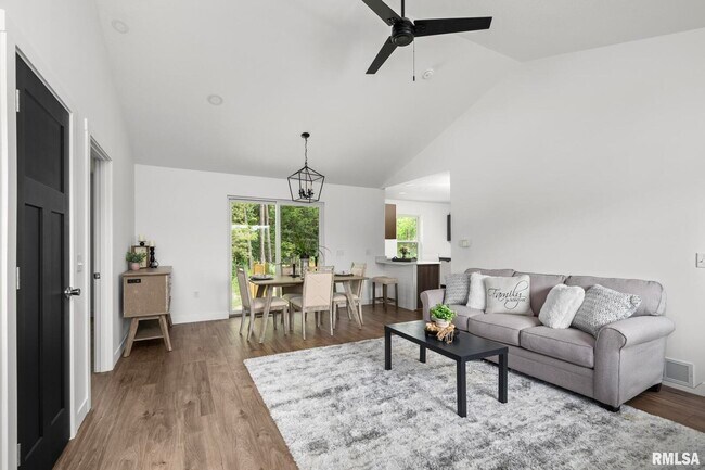 Foto del edificio - 813 WILLIAMS Way