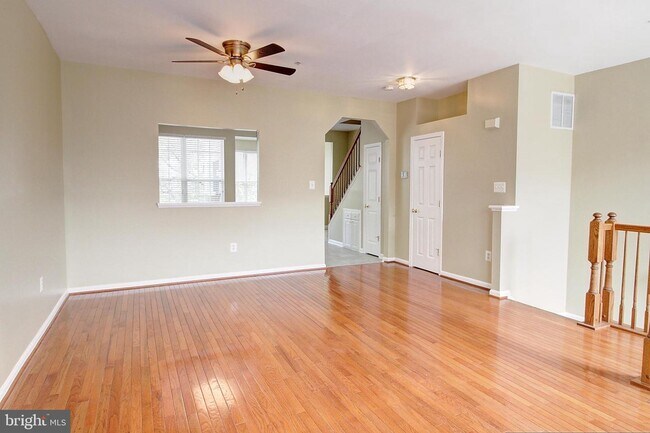 Building Photo - 160 Harpers Way