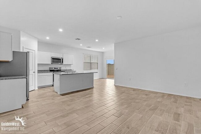 Foto del edificio - Beautiful 3Bdm 2Ba Home with Modern Updates in Coolidge!