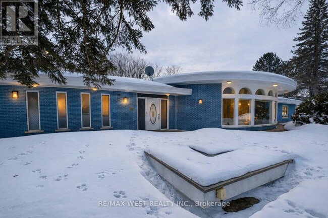 Building Photo - 25 Ramblewood Dr