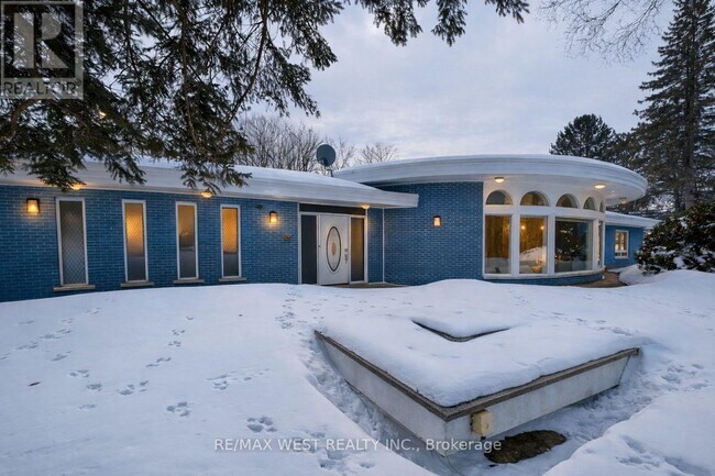 Photo du bâtiment - 25 Ramblewood Dr