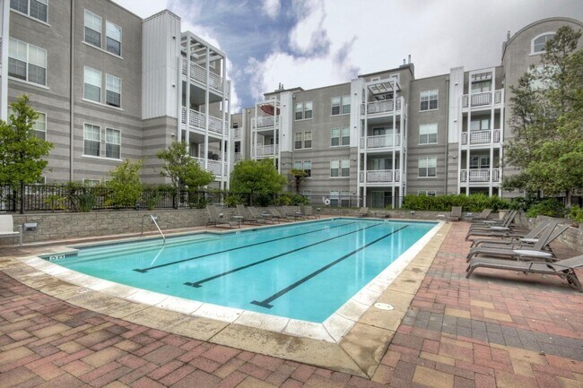 Foto del edificio - 3901 Lick Mill Blvd