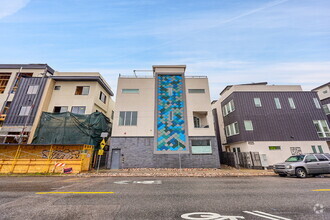 Building Photo - 4521 Tennyson St