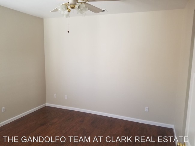 Building Photo - 2 br, 2 bath House - 9661 OTTER WAY
