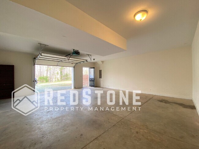 Foto del edificio - 3903 Johns Creek Dr