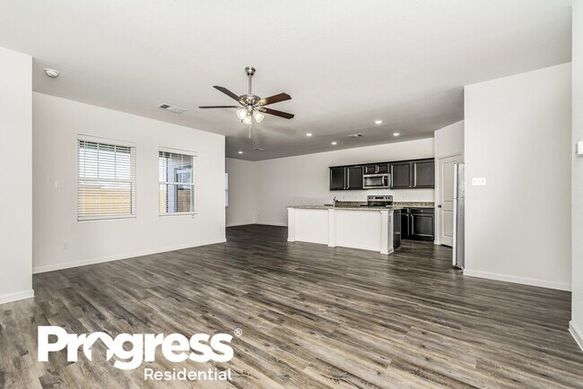Foto del edificio - 715 Oakhurst Dr