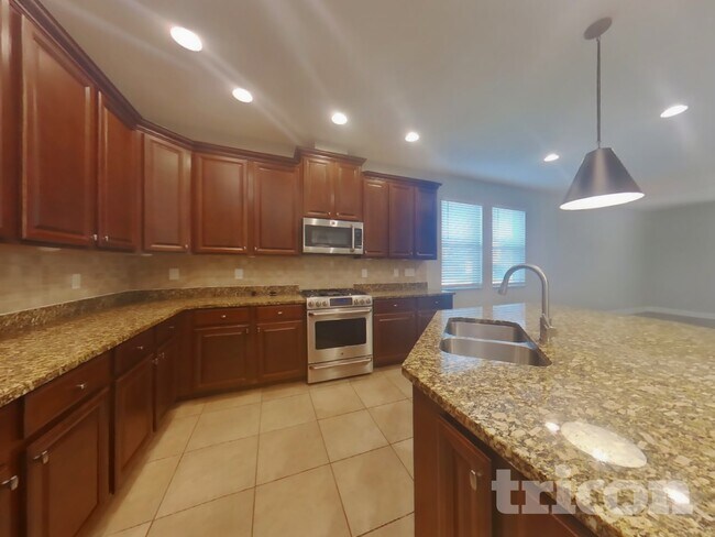 Foto del edificio - 4718 Garden Arbor Way