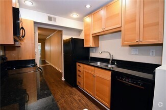 Building Photo - 1406 Huntingdon Chase