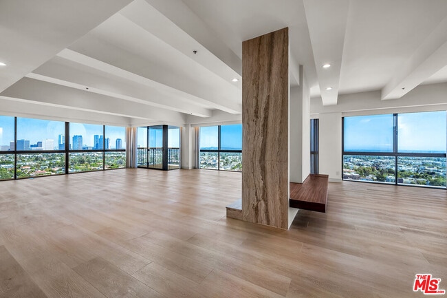 Building Photo - 10790 Wilshire Blvd