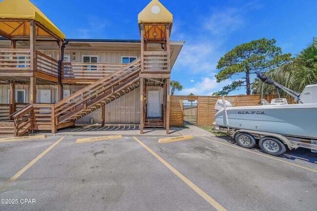 Foto del edificio - 5505 Sun Harbor Rd