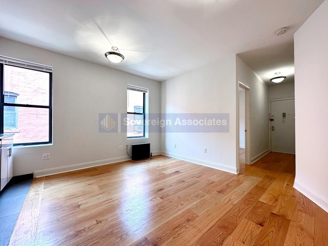 Foto principal - 615 Fort Washington Ave