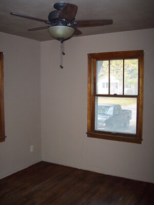 Building Photo - 914 N. Juliette
