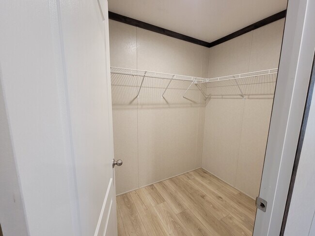 Foto del edificio - 855 W Jefferson St