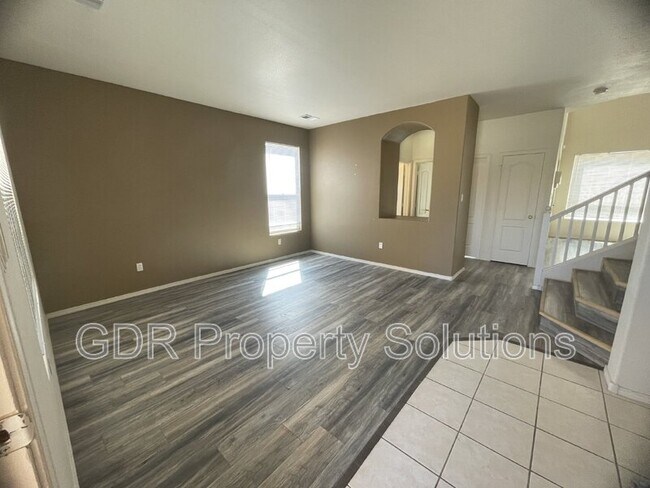 Building Photo - 1108 Diamondback Dr NE