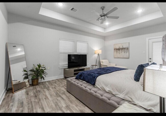 Foto del edificio - 4681 Bellfort Ave