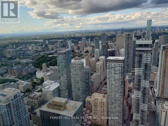 Photo du bâtiment - 388 Yonge St
