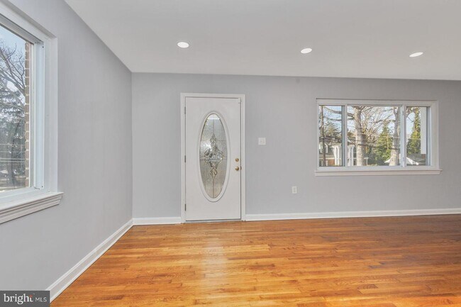 Foto del edificio - 3508 Woodridge Ave