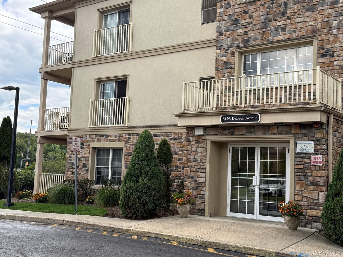 Primary Photo - 24 N De Baun Ave