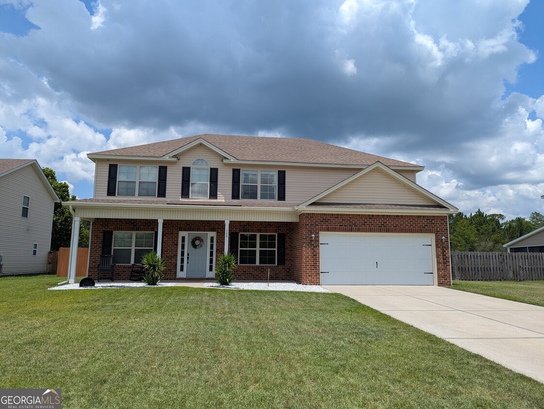 Primary Photo - 100 Saratoga Dr