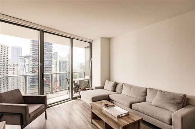 Foto del edificio - 801 S Miami Ave