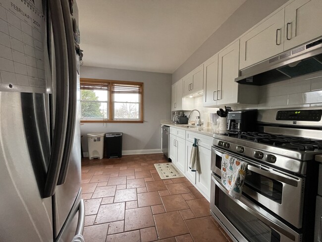 Building Photo - 7843 W Gunnison St