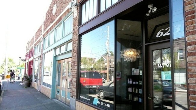 Building Photo - 2114 7th Ave W