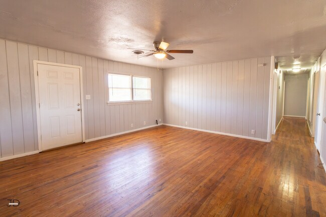 Foto del edificio - 6745 Southwest Pkwy