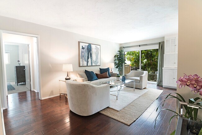 Foto del edificio - 1730 Camden Ave