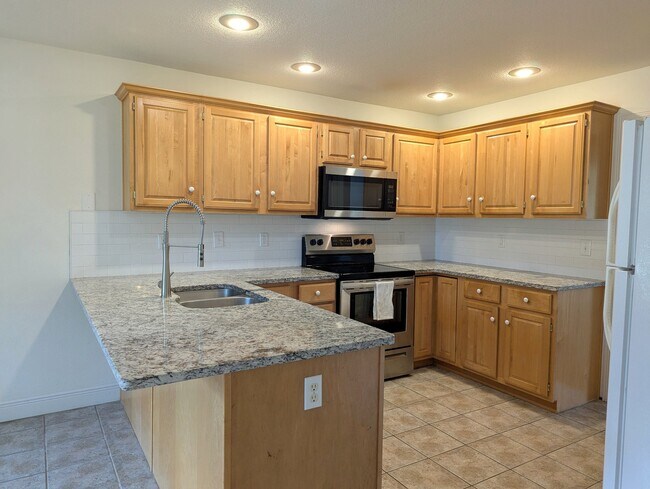 Foto del edificio - 702 Tunbridge Dr