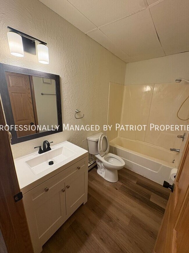 Foto del edificio - 107 Walnut St