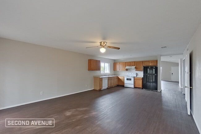 Foto del edificio - 9124 Pinehaven Dr