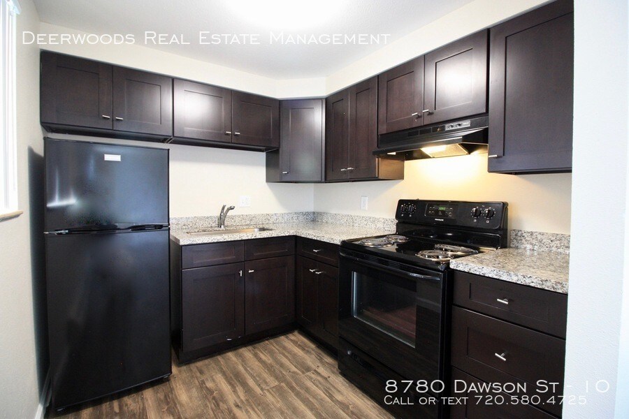 Foto principal - 8780 Dawson St