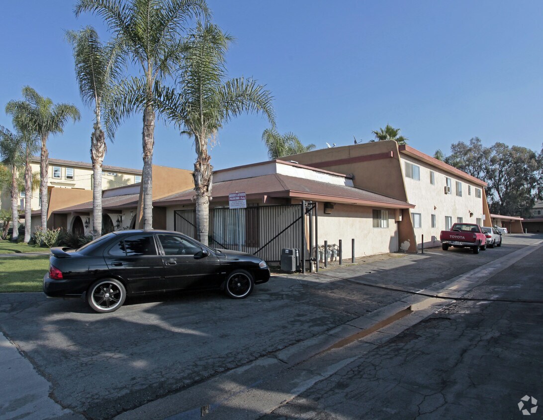 Primary Photo - 12672 Dale St