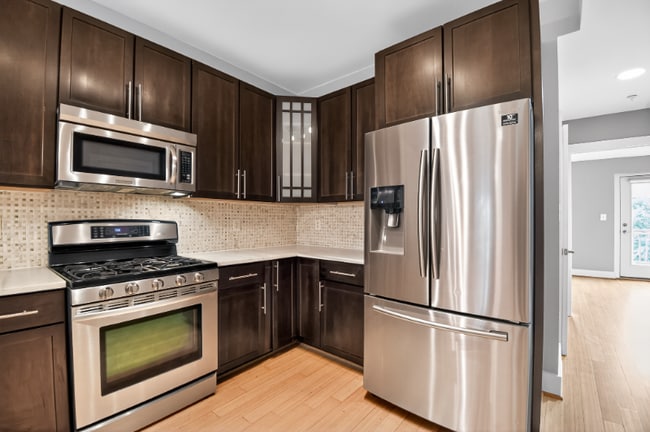 Foto del edificio - 1241 Kenyon St NW