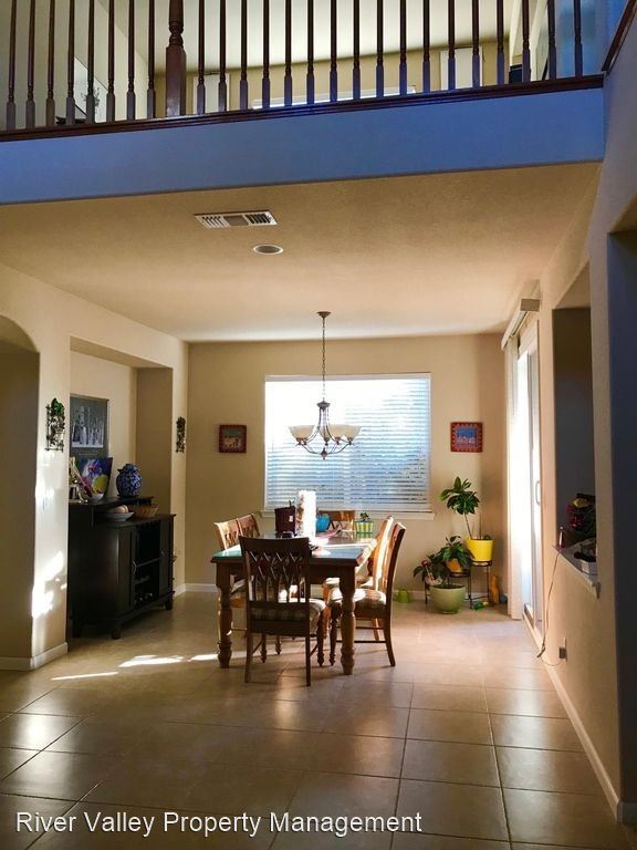 Foto del edificio - 4 br, 3 bath House - 12 Okeefe Ct