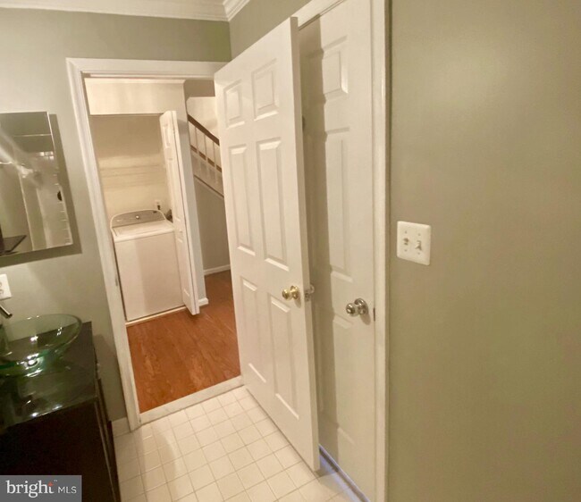 Foto del edificio - 1607 Hunting Creek Dr