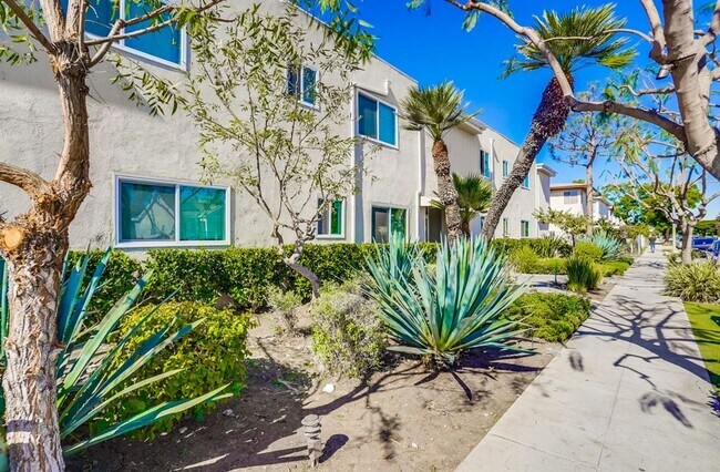 Building Photo - 6325 8th Ave