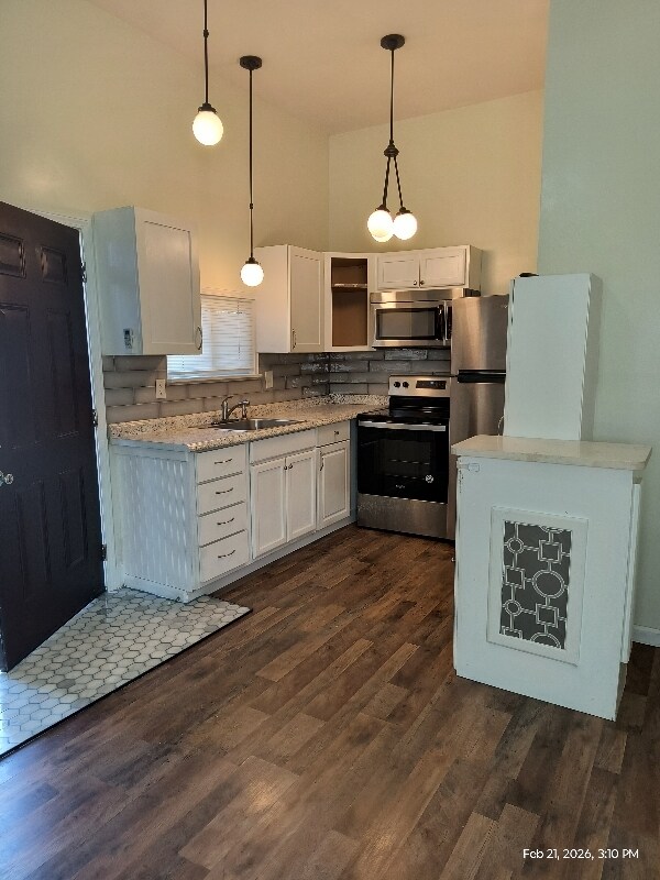 Foto del edificio - 3516 Rhoda Ln