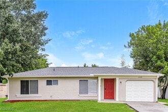 Building Photo - 6830 S Biscayne Dr