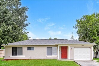 Building Photo - 6830 S Biscayne Dr