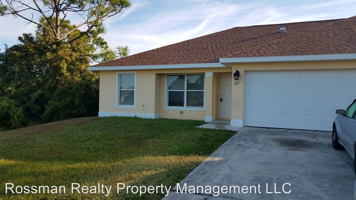 979979 Graystone Ave, Lehigh Acres, FL 33974 Apartment for Rent in