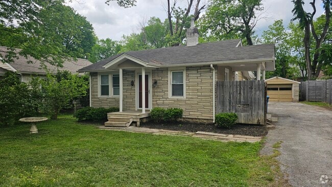 Building Photo - 11905 Wetherby Ave
