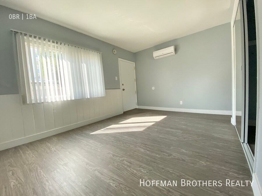 Foto del edificio - 3365 W 85th St